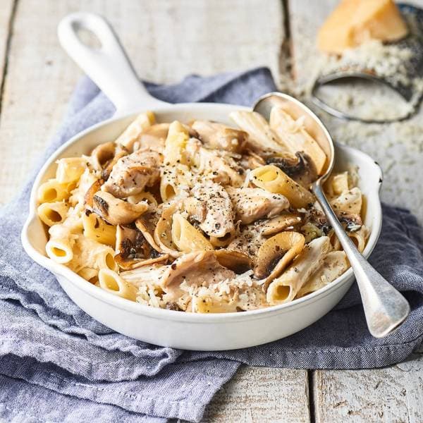 Penne à la crème de thon et au chou kale
