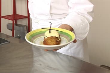 Pommes confites au caramel beurre salé