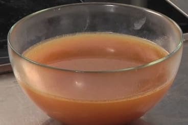 Consommé de boeuf traditionnel clarifié