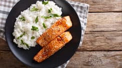 Dos de saumon laqué au miel aux légumes croquants avec la plaque Smartsense Whirlpool