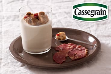 Panna cotta salée au parmesan, Champignons Cassegrain et chips de coppa