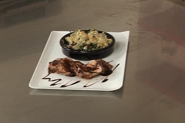 Filet mignon de porc, gratin de blettes aux lardons