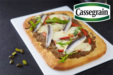 Pizza Aubergine Cassegrain, mozzarella et poivron