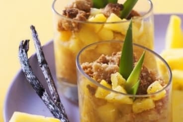 Crumble d'ananas à la vanille en 2 façons