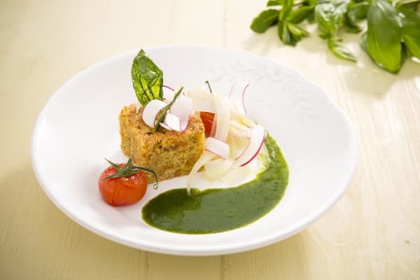 Déclinaison sucrée retour du potager, coulis de menthe et basilic