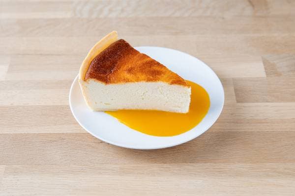 Tarte au fromage blanc, coulis passion 