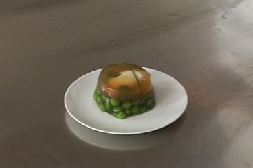 Oeufs en gelée de petits pois