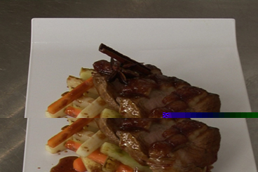 Magret de canard laqué, mikado de légumes
