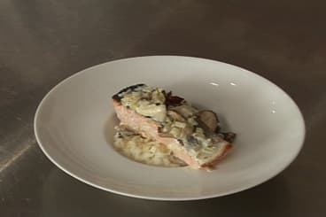 Pavé de saumon, champignons à la crème, riz basmati
