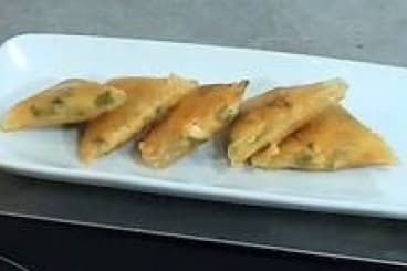 Samoussa de poulet épicé