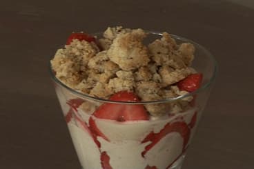 Streusel noisette, crème à la cannelle