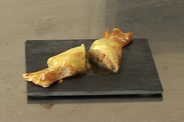 Bonbons de foie gras, poire au porto