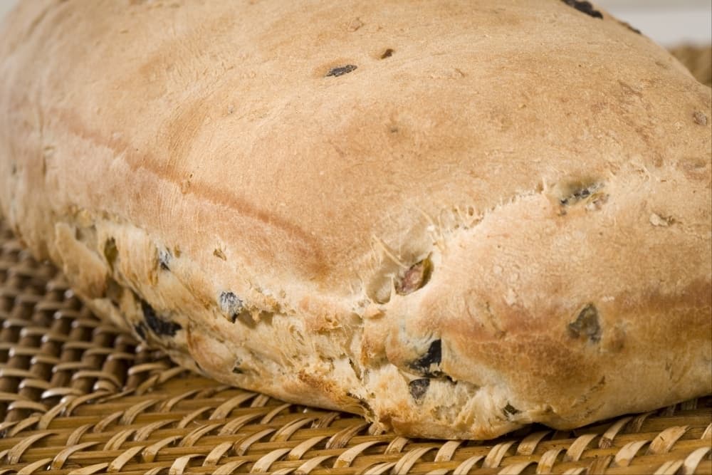 Pain aux olives