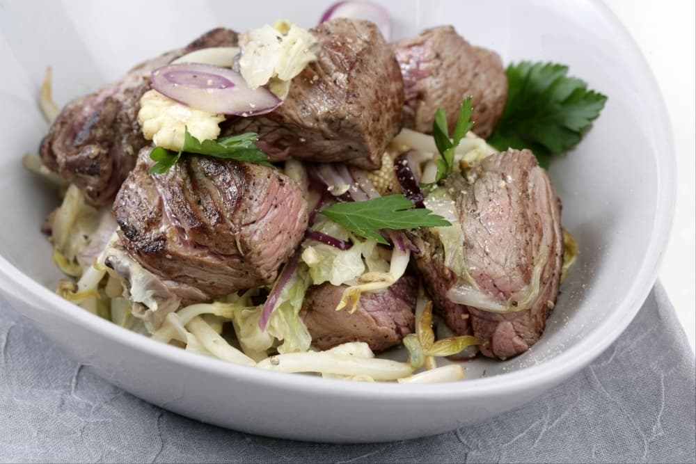 Sauté de boeuf à la moutarde et chou chinois