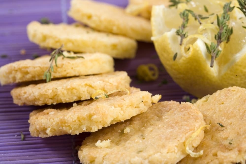 Sablés à la fleur de sel, citron et thym