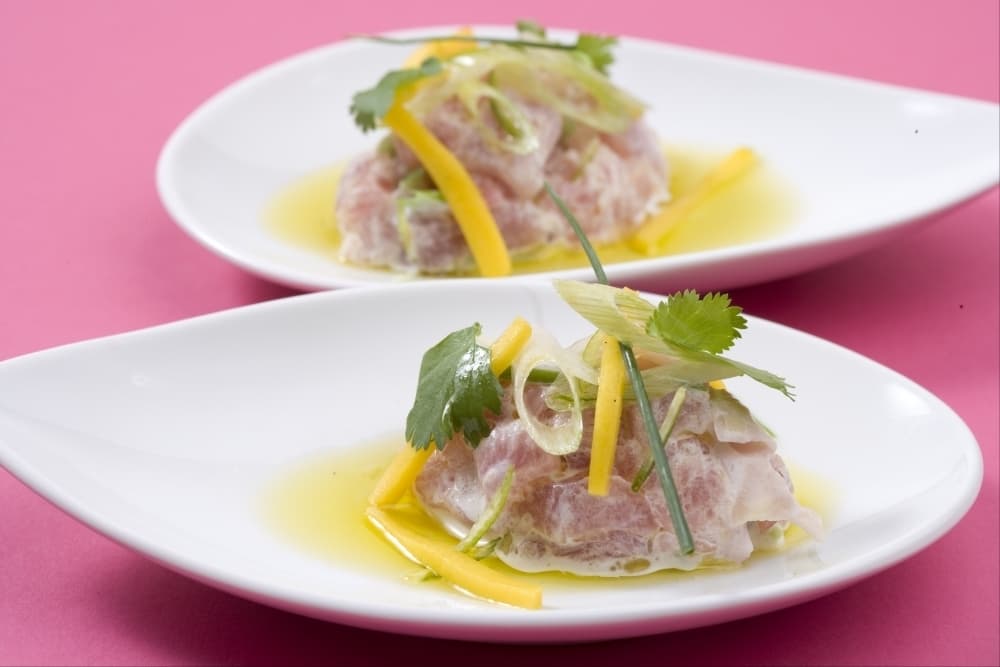 Tartare de thon à la mangue