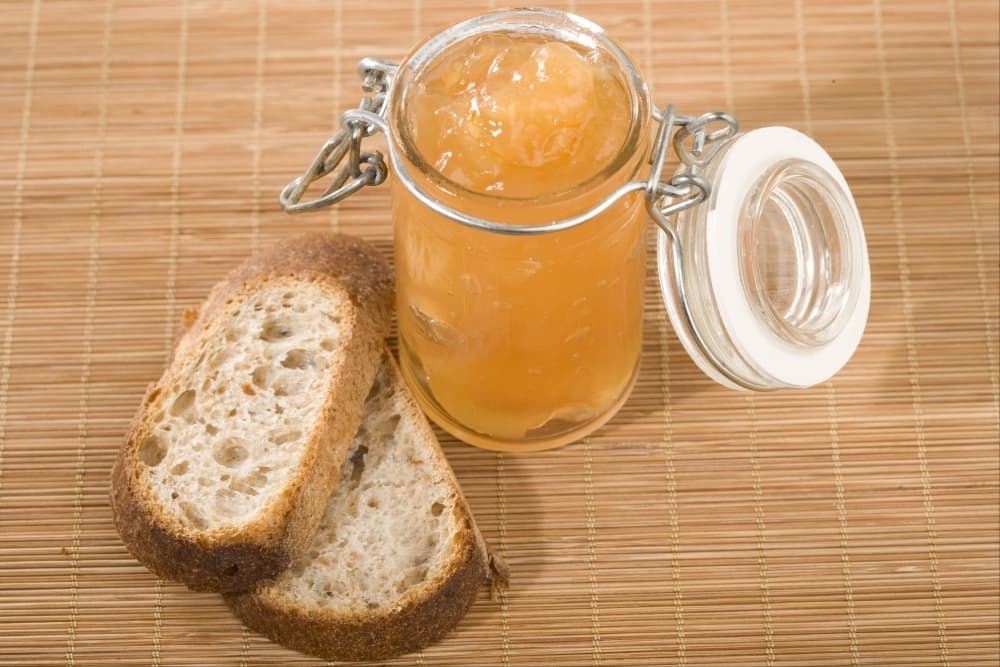 Gelée tremblotante aux agrumes, grenade et ramboutan