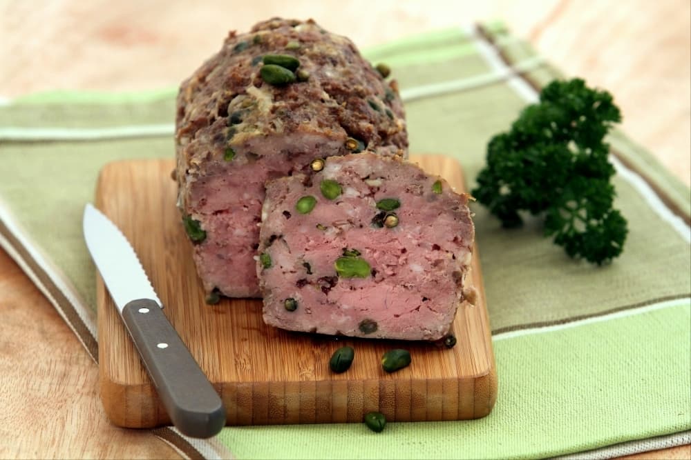 Terrine de canard au poivre