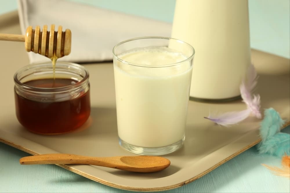 Lait parfumé au miel et à la fleur d'oranger