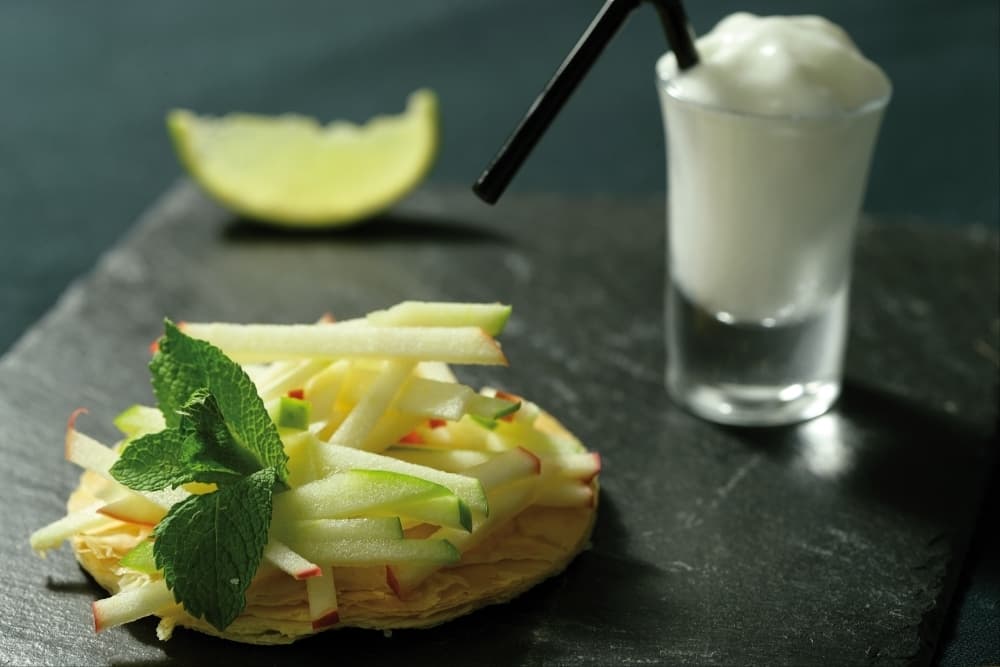 Tarte fine aux pommes crues marinées façon Mojito