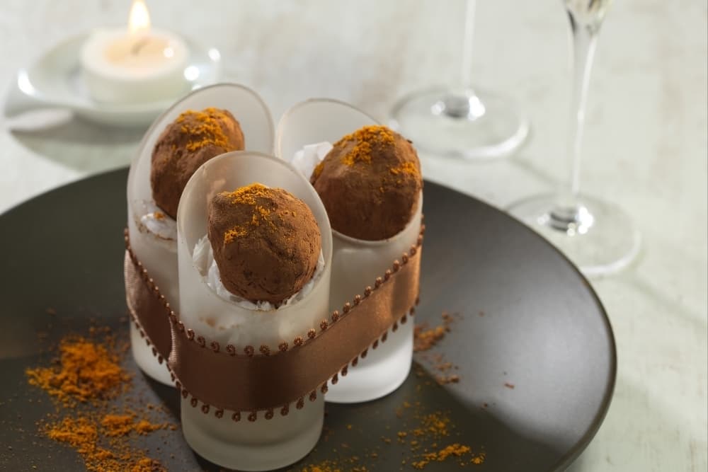 Truffe au chocolat, pomme et curry