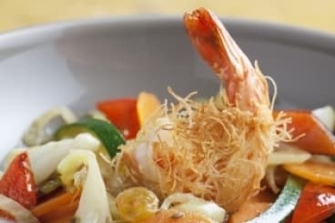 Salade de légumes à la marocaine, gambas en kadaïf
