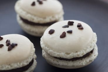 Macaron au sucre cuit au chocolat