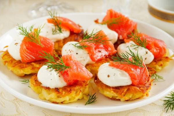 Blinis de pommes de terre au saumon fumé