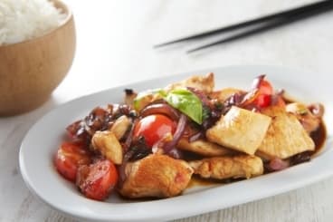 Wok asiatique de poulet 