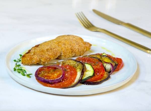 Escalope milanaise et tian de légumes du soleil avec le micro-ondes Supreme Chef Whirlpool