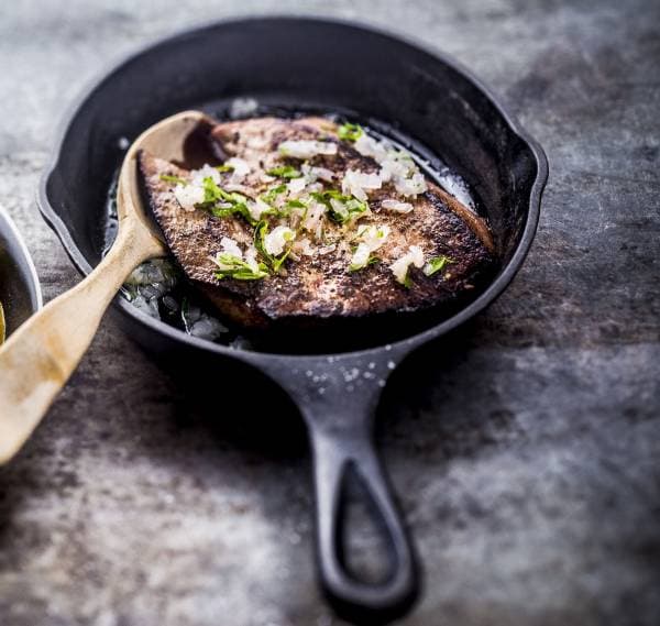 Foie de veau persillé, pommes écrasées