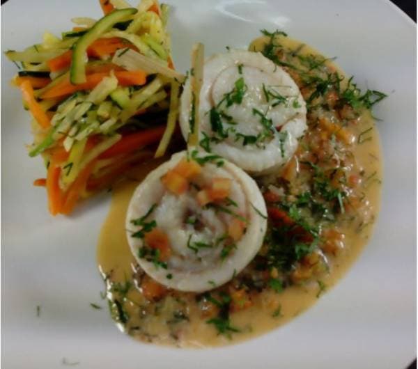Filet de merlan façon Dugléré, julienne de légumes étuvée