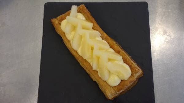 Tarte en bande aux poires et crème pâtissière