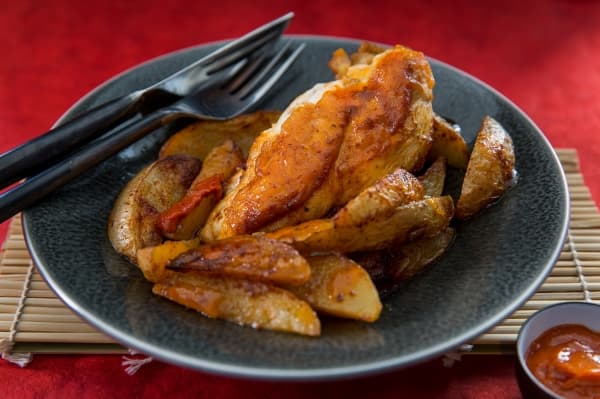 Poulet rôti macanais, pommes de terre rôties