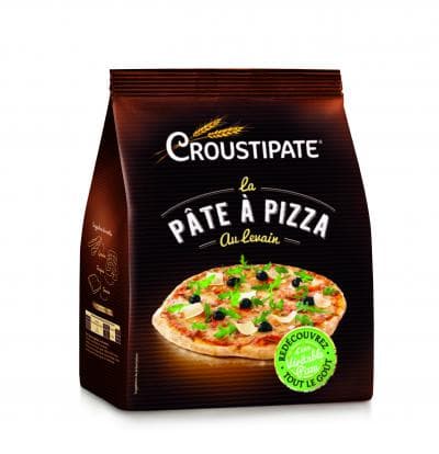 Pizza chocolat et segments d’orange  