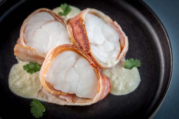 Rôti de lotte au lard fumé