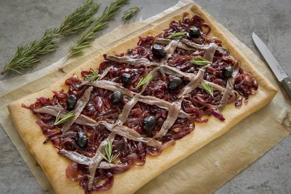Pissaladière à la ricotta et à l'anchois