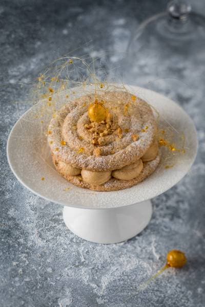 Biscuit dacquois, crème praliné