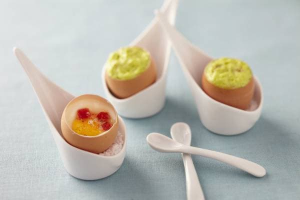 Oeuf cocotte au chorizo, crème au safran et petites mouillettes