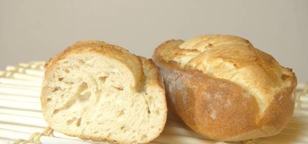 Pain bâtard en pain courant Français