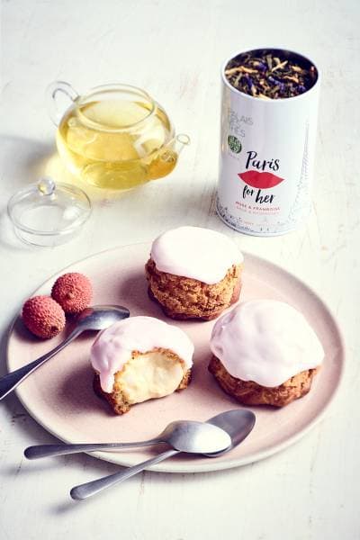 Petits choux litchi rose au thé Paris for Her Palais des Thés