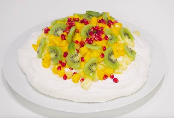 Pavlova aux fruits exotiques avec le micro-ondes Supreme Chef Whirlpool