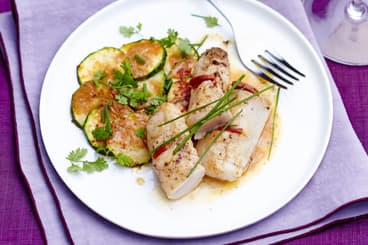 Lotte rôtie et piquée au chorizo, coulis de ratatouille et cocotte méridionale