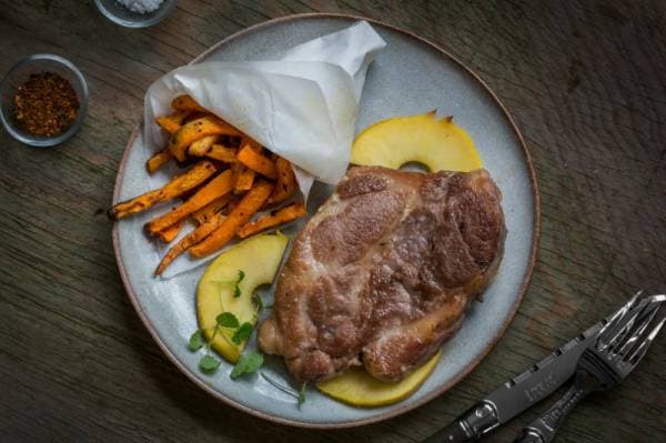 Echine de porc au cidre et frites de patates douces