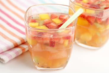 Sangria pour les enfants à la grenadine