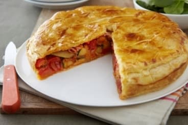 Tourte à la ratatouille et au bacon