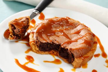 Tarte sablée au chocolat soufflé, caramel au beurre demi-sel