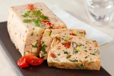 Terrine de saumon et petits légumes