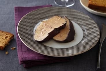 Foie gras poché au vin