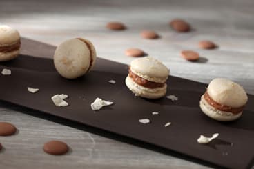 Macaron au sucre cuit à la noix de coco